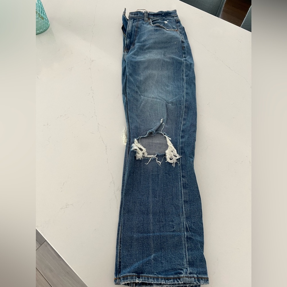 Abercrombie - The Ankle Straight Ultra High Rise